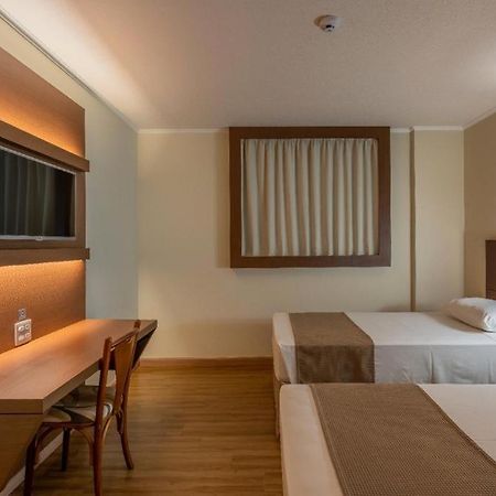 Hotel Caiua Cascavel Extérieur photo