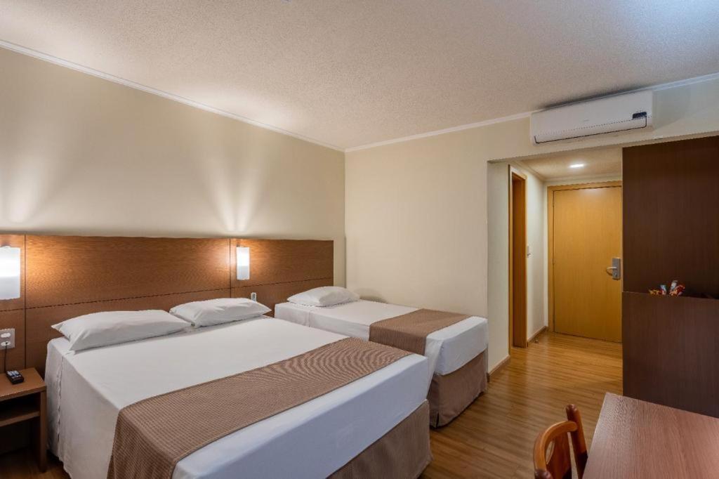 Hotel Caiua Cascavel Extérieur photo